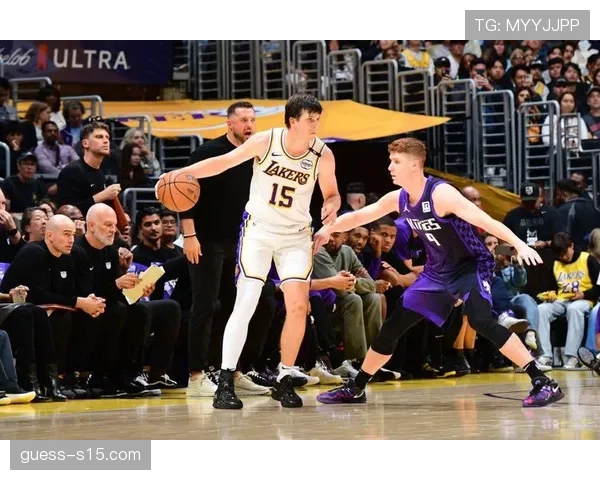 湖人升至实力榜第六 里夫斯51分带队客场战胜国王