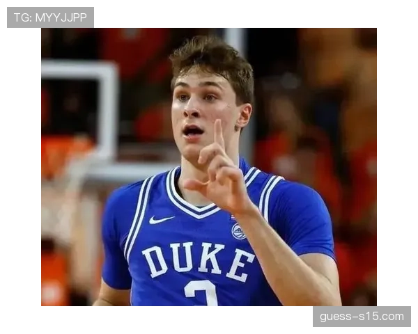 东契奇26岁330天命中1500记三分，成历史最年轻达成者