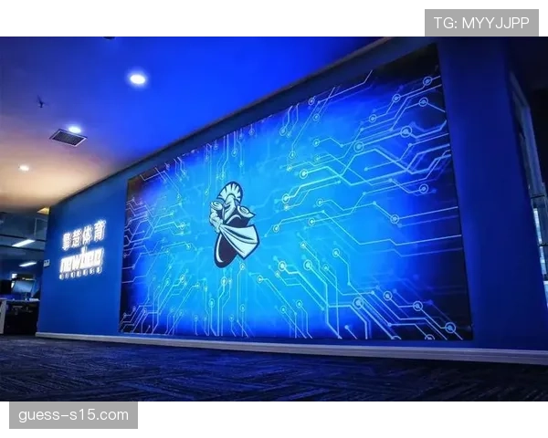 斯特拉斯堡俱乐部引进新型穿戴设备，用于实时监测球员压迫强度